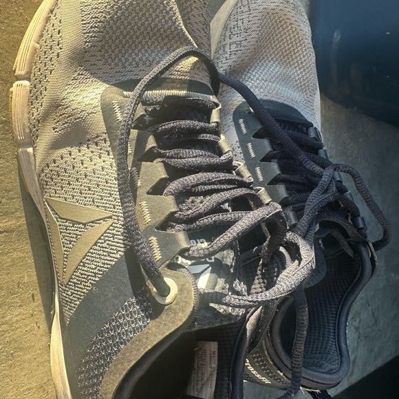 Reebok nano sneakers - Picture 3 of 5